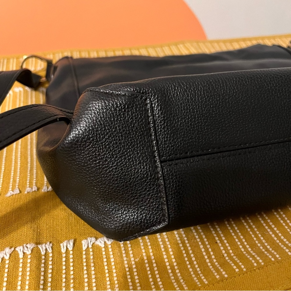 a new day black cross body purse - Picture 2 of 10